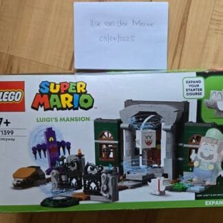 LEGO SUPER MARIO LUIGI'S MANSION ENTRYWAY